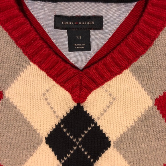 Tommy Hilfiger red argyle Christmas 🎄 sweater size 3 - Picture 2 of 2